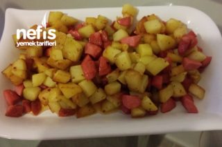 Baharatlı Patates Sosis Tarifi