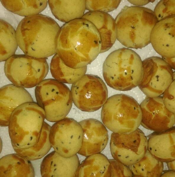 Tek Lokmalık Çörekotlu Tuzlu Kurabiye Nefis Yemek Tarifleri