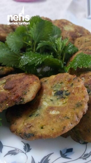 Isırgan Otlu Ekmek Köftesi - Nefis Yemek Tarifleri