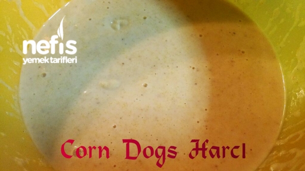 Enfes Hamburger Menü (Corn Dogs Ve Baharatlı Patates Eşliğinde)