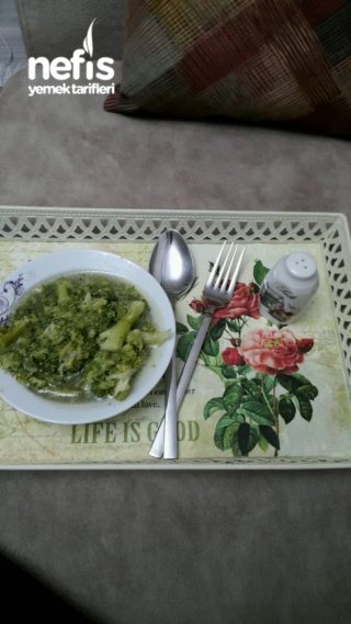 Brokoli Salatası(bol Ekşi Sevenlere Birebir Tarif)