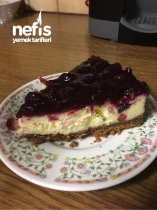 Yaban Mersinli Cheescake