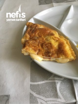 Cok Güzel Kasarli Sosisli Omlet