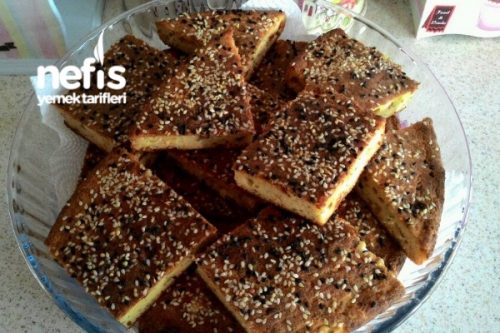 Mısır Unlu-Peynirli-Sebzeli Kek Tarifi