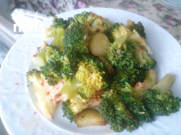Sağlıklı Brokoli Salatası (kanser Düşmanı)