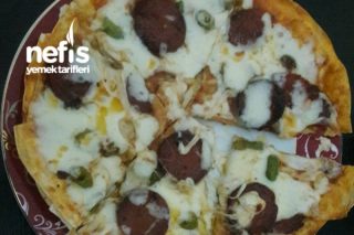 Tavada Lavaş Pizza Tarifi