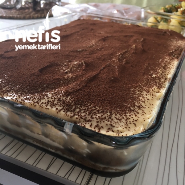 Tiramisu (kreması Nefis)