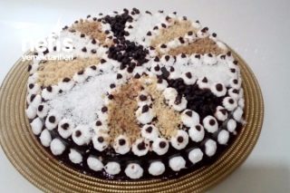 Doğum Günü Pastası (Yaş Pasta) Tarifi