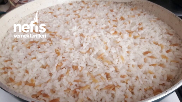 Islatmadan Tane Tane Şehriyeli Pirinç Pilavı (tam Ölçülü)