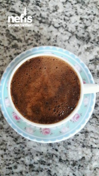Püf Noktalariyla Aşırı Köpüklü Türk Kahvesi