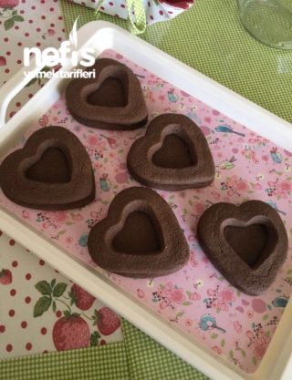 Çikolatalı Kalp Kurabiye