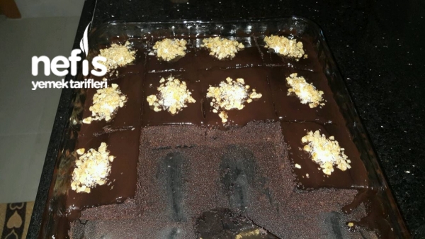 Kakaolu Enfes Kek (yerken Parmaklara Dikkat)