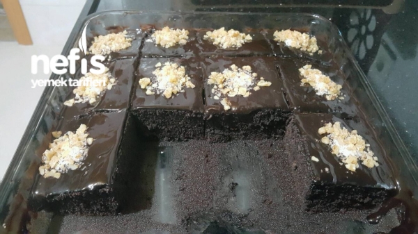 Kakaolu Enfes Kek (yerken Parmaklara Dikkat)