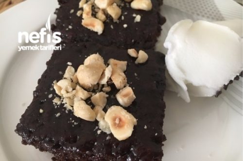 Tam Ölçülü Islak Kek Nefis Yemek Tarifleri 3029971