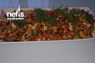 Şehriyeli Tavuk Salatası Püf Noktasıyla Tarifi