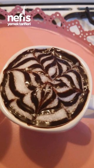 Lattee(Çikolata Dekorlu)