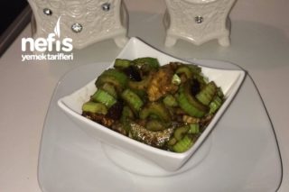Kereviz Sapı Salatası (Diyet Yapanlar İçin Farklı Bir Lezzet) Tarifi