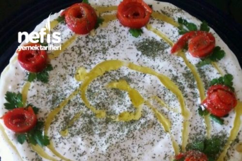 Pasta Görünümlü Patates Salatası Enfes Yemek Tarifleri Pasta Görünümlü Patates Salatası Enfes Yemek Tarifleri