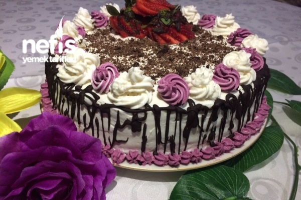 Çilekli Hafif Pasta Nefis Yemek Tarifleri 3070762
