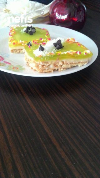 Jöleli Bisküvili Pasta