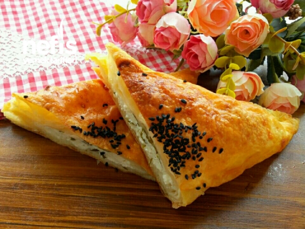 Kolay Üçgen Börek