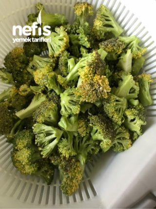 Ablamın Brokoli Salatası (haşlamadan)