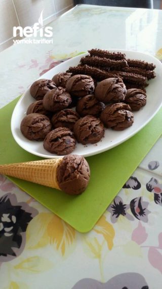 Kakaolu Damla Çikolatalı Dondurma Kurabiyesi