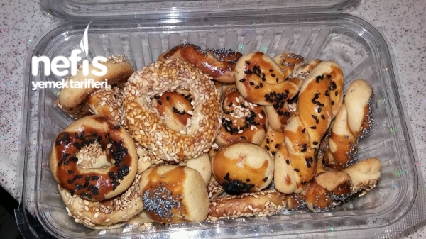 Ağızda Dağılan Tuzlu Kuru Pasta Nefis Yemek Tarifleri