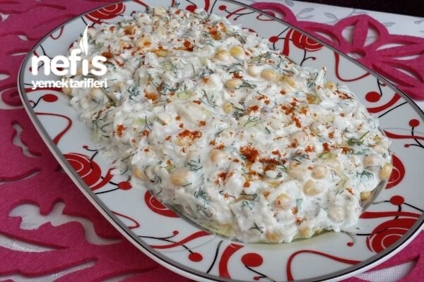 yogurtlu yer elmasi salatasi nefis yemek tarifleri 3164942