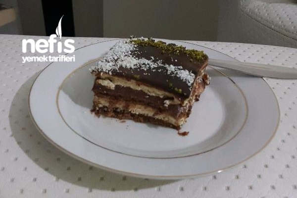 İki Renkli Bisküvili Pasta Nefis Yemek Tarifleri 3180233
