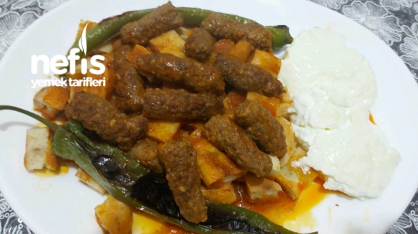 Parmak Köfteli İskender Kebabi (bu Lezzet Kaçmaz)