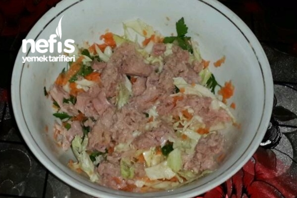 Ton Balıklı Salata (Öğle Yemeğim)