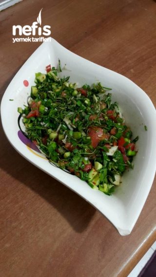 Zahter (Dağ Kekiği) Salatası