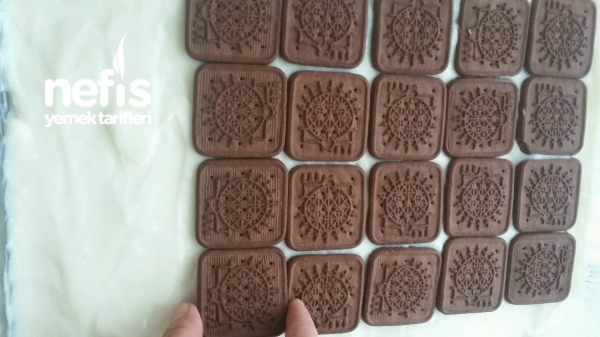 Çikolata Soslu Bisküvili Tatlı Nefis Yemek Tarifleri Irfan Emir kara.