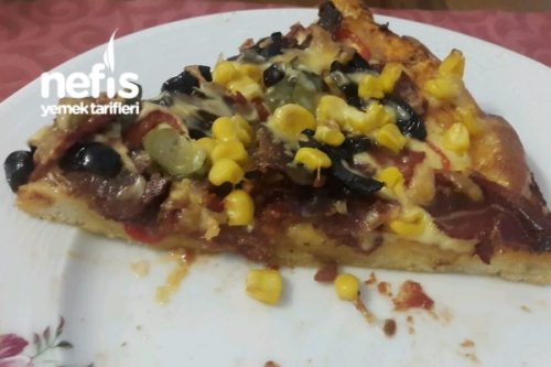 Bol Malzemeli Pizza Tarifi