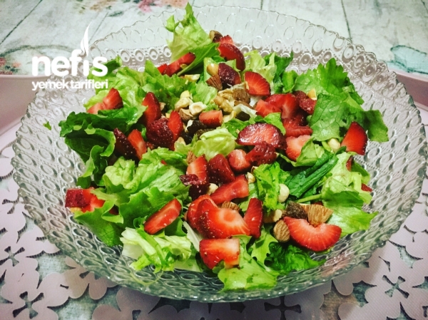 Çilek Salatası (ön Yargılardan Kurtulun Ve Kesinlikle Deneyin )
