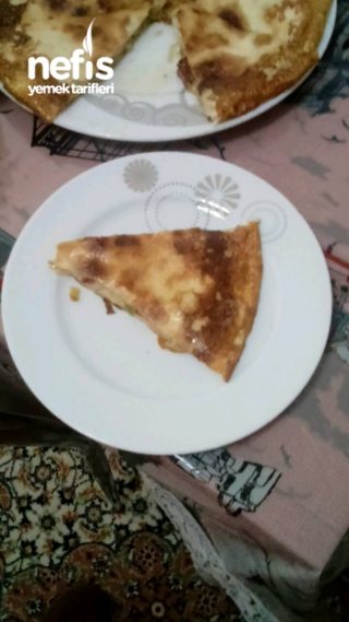 Pizza Tadında Lavaş Böreği