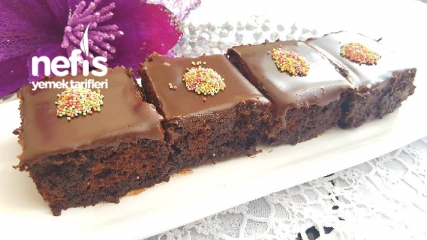 Browni Tadında Çikolatalı Duble Islak Kek