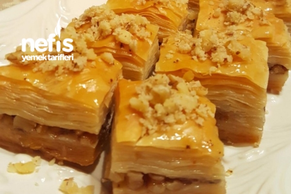 El Açması Cevizli Ev Baklavası