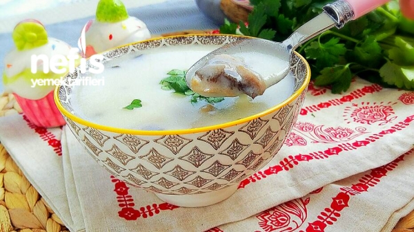Kremalı Tadında Nefis Mantar Çorbası