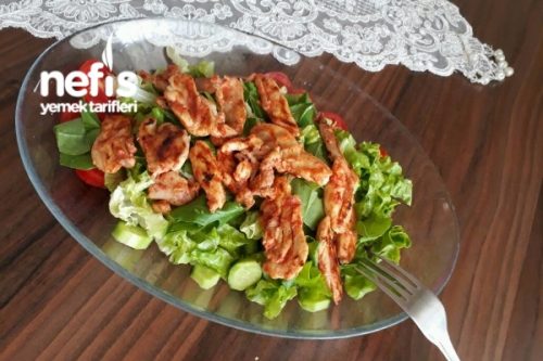 En lezzetli salata tarifi buluyoruz En lezzetli salata tarifi buluyoruz