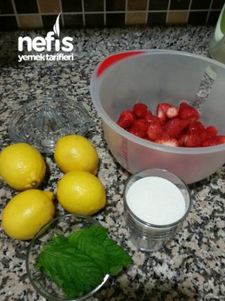 5 Dk Sağlıklı Çilekli Limonlu İçecek (enfes )