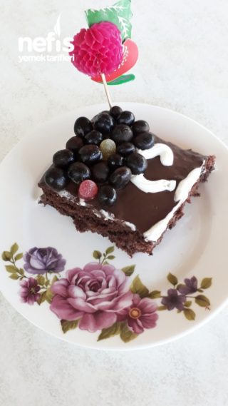 Çikolatalı Kolay Yaş Pasta (Anneler Gününe Özel- ayrıntılı anlatımla)