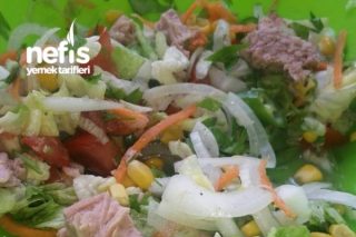 Diyet Ton Balığı Salatası Tarifi