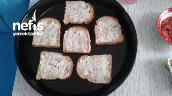 Kahvaltılık Cheddarlı Ekmekler