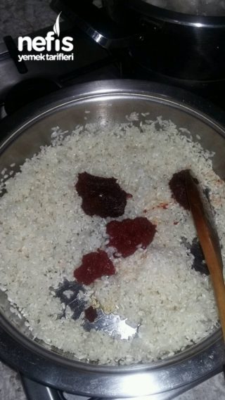 Tavuk Suyuna Salçalı Pirinç Pilavı
