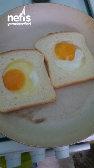 Ekmek Canaginda Yumurta