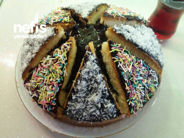 Yanardağ Pastası (pratik Çilekli Yaş Pasta)