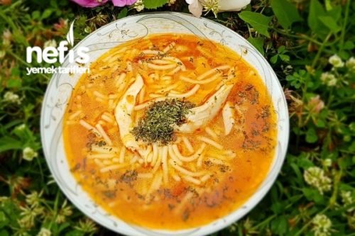 Tavuk Suyuna Domatesli Tel Şehriye Çorbası Tarifi Videosu Tavuk Suyuna Domatesli Tel Şehriye Çorbası Tarifi Videosu