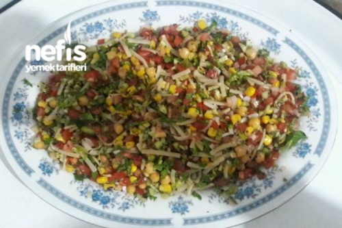 Nohut Erişte Salatası Tarifi
